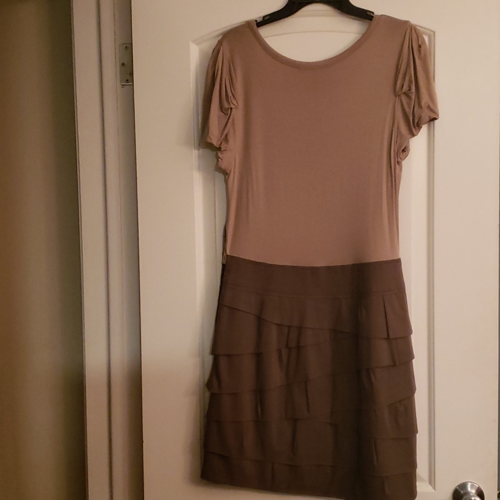 Dress - Picture 5 of 6